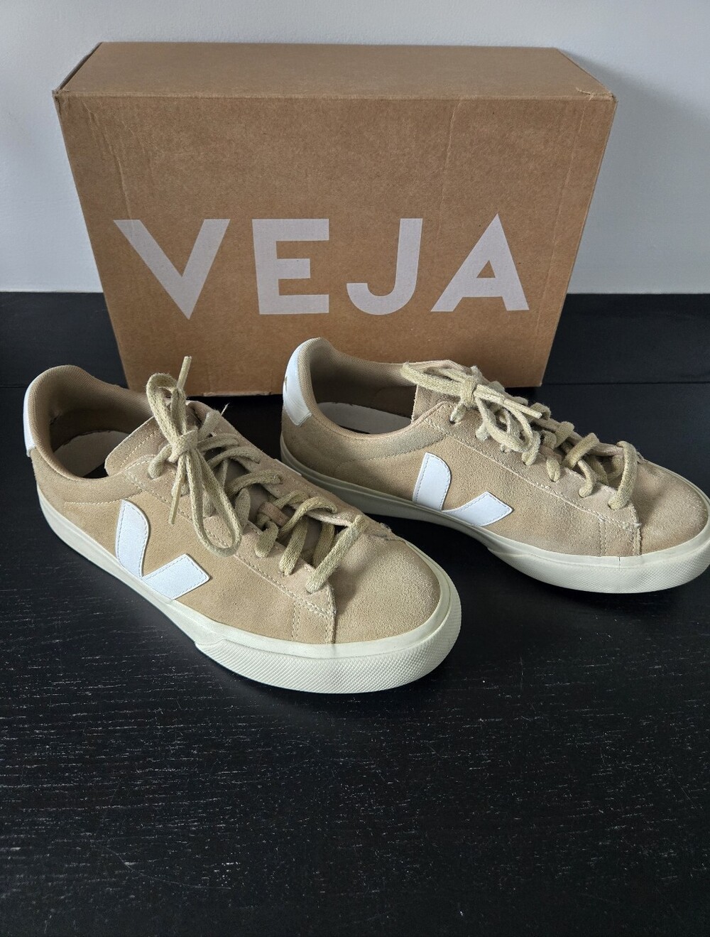 VEJA Campo Beige Suede